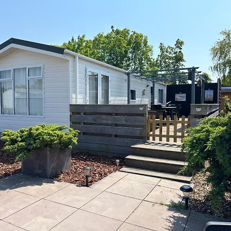 סנט מארטן Chalet 3A Op Recreatiepark De Wielen מראה חיצוני תמונה